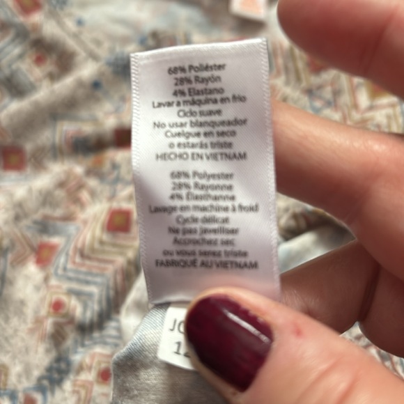 Lularoe Indian print hi lo shirt size xs - Picture 6 of 6